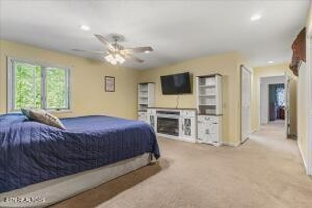 2522 Cindy St, Athens, TN 37303