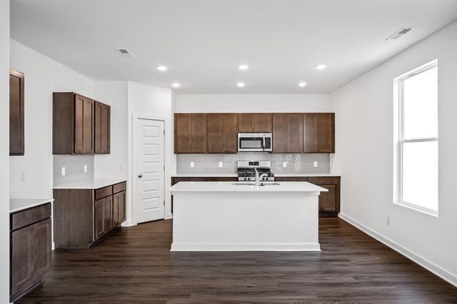 9117 Gant Drive, White House, TN 37188