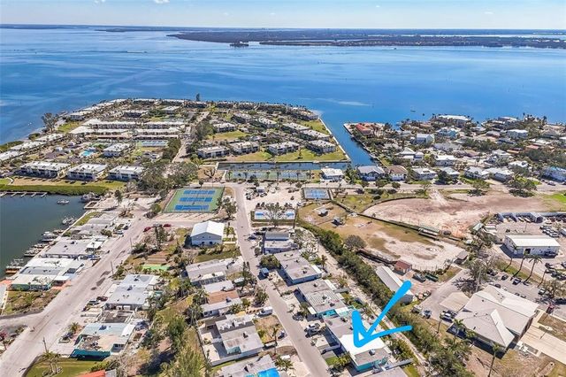 423 62ND STREET, Holmes Beach, FL 34217