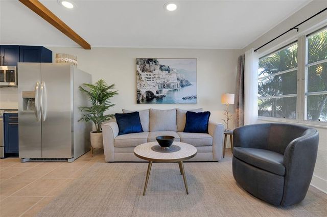 423 62ND STREET, Holmes Beach, FL 34217