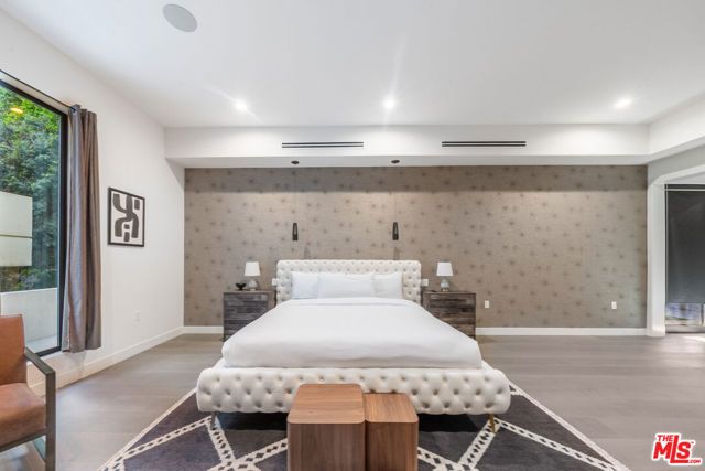 10563 Ashton Avenue 1, Los Angeles, CA 90024