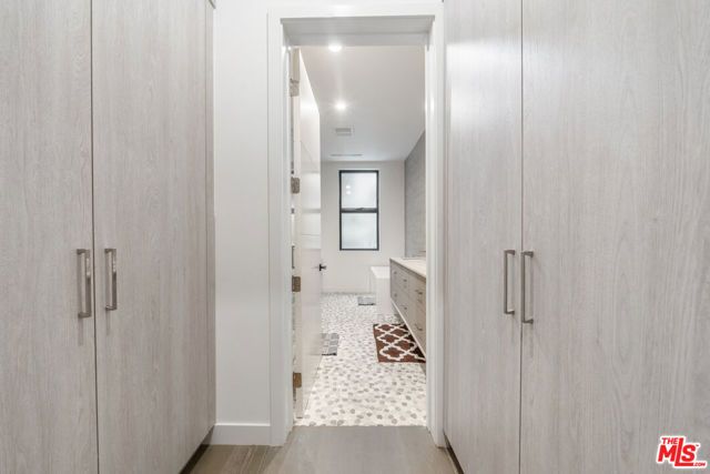 10563 Ashton Avenue 1, Los Angeles, CA 90024