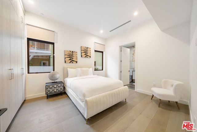 10563 Ashton Avenue 1, Los Angeles, CA 90024