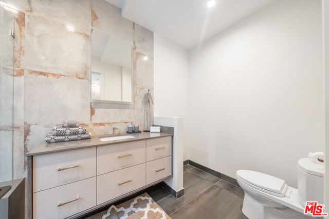 10563 Ashton Avenue 1, Los Angeles, CA 90024