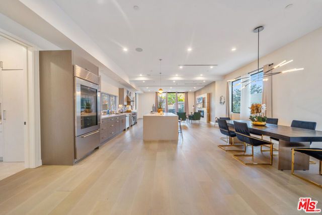 10563 Ashton Avenue 1, Los Angeles, CA 90024