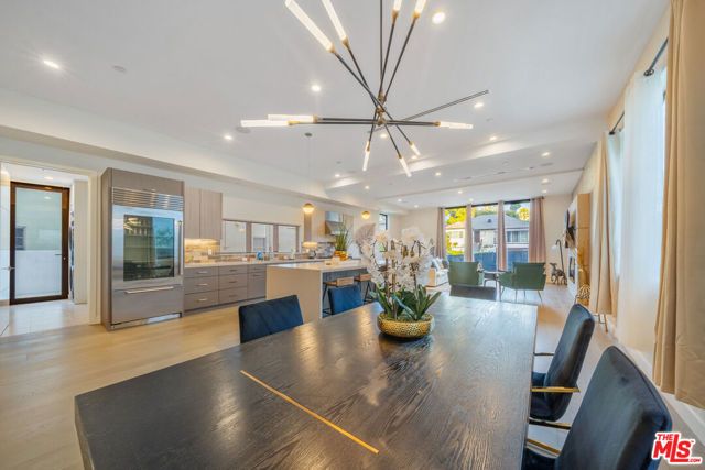 10563 Ashton Avenue 1, Los Angeles, CA 90024