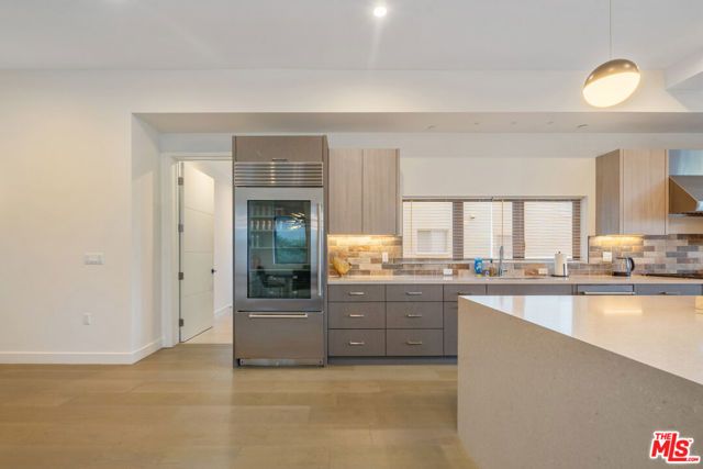10563 Ashton Avenue 1, Los Angeles, CA 90024