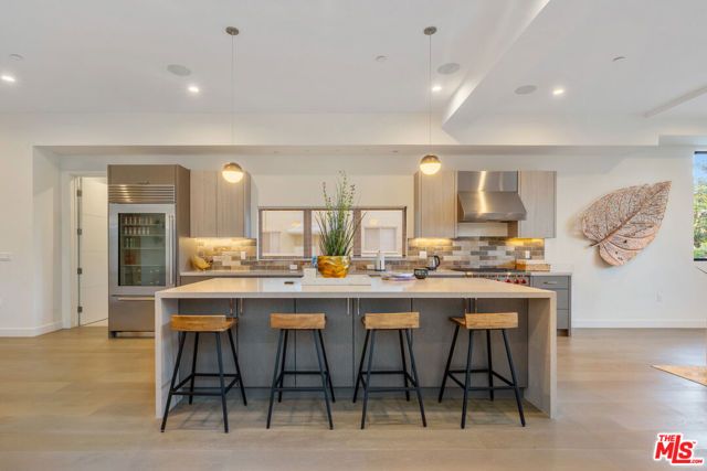 10563 Ashton Avenue 1, Los Angeles, CA 90024