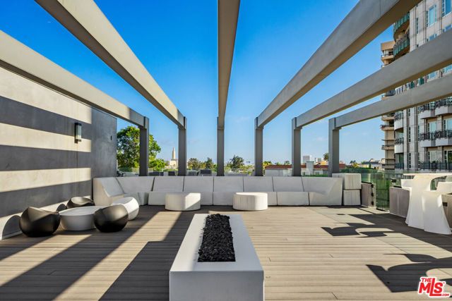 10563 Ashton Avenue 1, Los Angeles, CA 90024