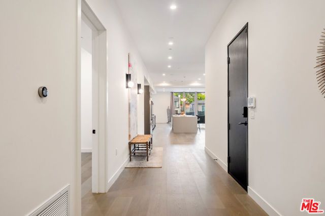 10563 Ashton Avenue 1, Los Angeles, CA 90024
