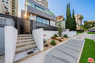 10563 Ashton Avenue 1, Los Angeles, CA 90024