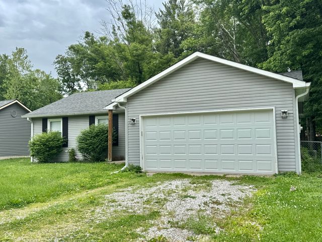 380 Mill Springs, Fillmore, IN 46128