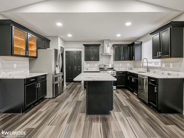 5308 Sandalwood Court, Grand Blanc, MI 48439