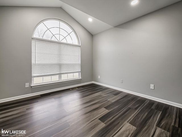 5308 Sandalwood Court, Grand Blanc, MI 48439