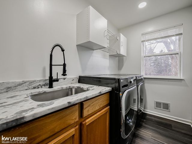 5308 Sandalwood Court, Grand Blanc, MI 48439