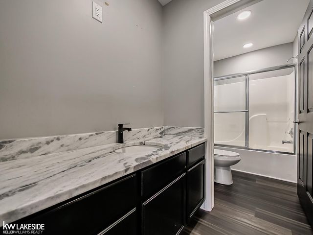 5308 Sandalwood Court, Grand Blanc, MI 48439