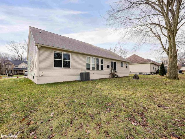 5308 Sandalwood Court, Grand Blanc, MI 48439