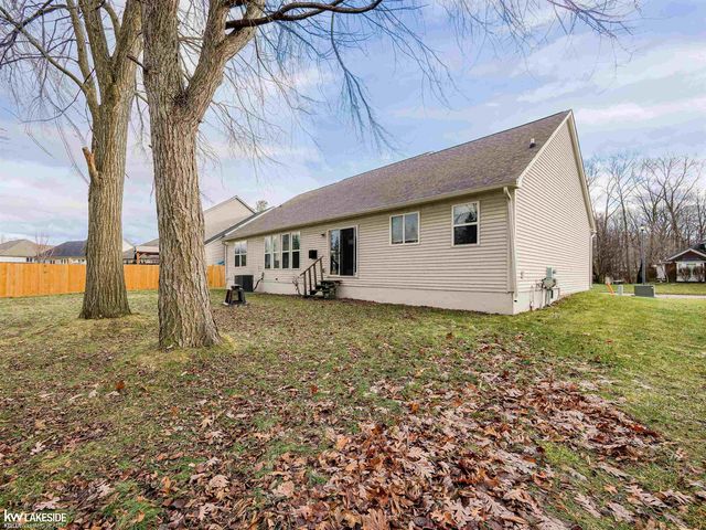 5308 Sandalwood Court, Grand Blanc, MI 48439