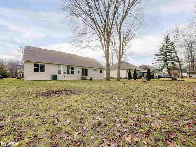 5308 Sandalwood Court, Grand Blanc, MI 48439