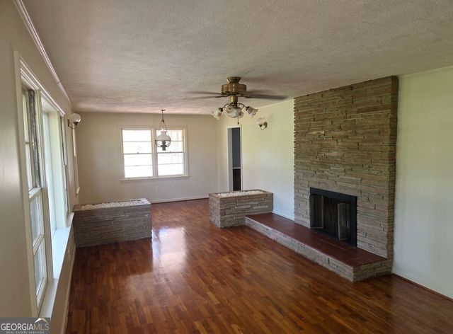 151 Tiny Ridge Drive, Cornelia, GA 30531