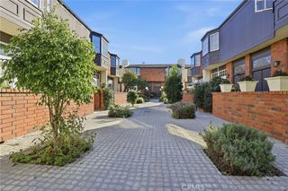 5420 Lindley 7, Encino, CA 91316