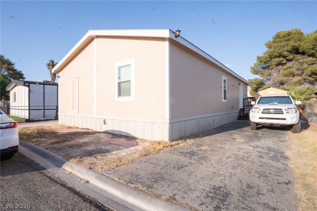 1838 Quintearo Street, Las Vegas, NV 89115
