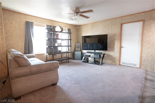 1838 Quintearo Street, Las Vegas, NV 89115