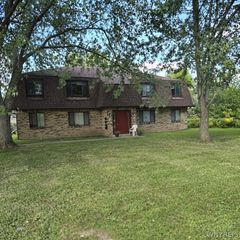 66 Knowlton Avenue 4 Upper, Lackawanna, NY 14218