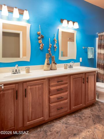 13218 N Woosnam Way, Oro Valley, AZ 85755