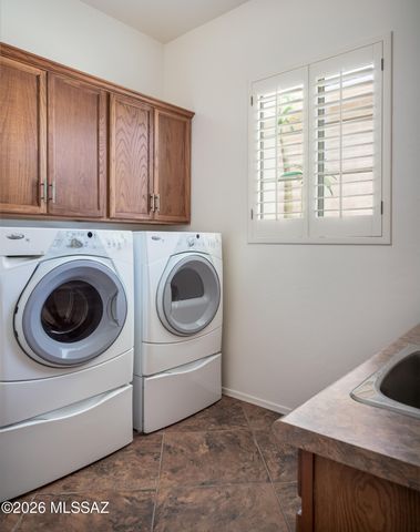 13218 N Woosnam Way, Oro Valley, AZ 85755