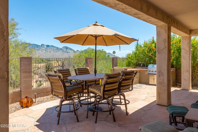 13218 N Woosnam Way, Oro Valley, AZ 85755