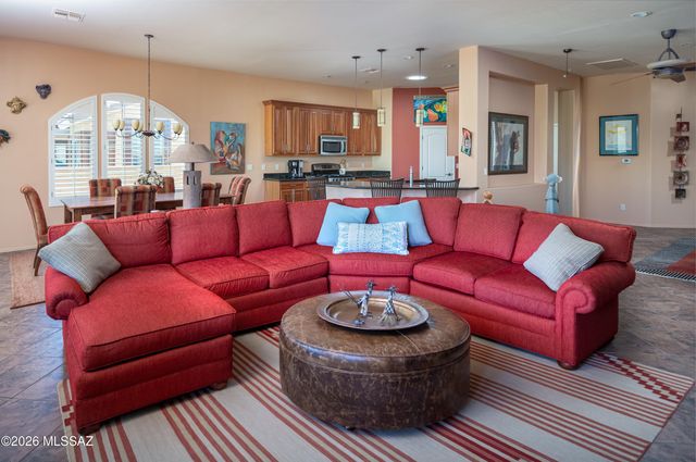 13218 N Woosnam Way, Oro Valley, AZ 85755