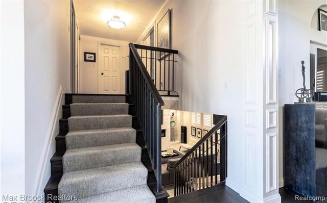 2880 Birchena, West Bloomfield, MI 48324