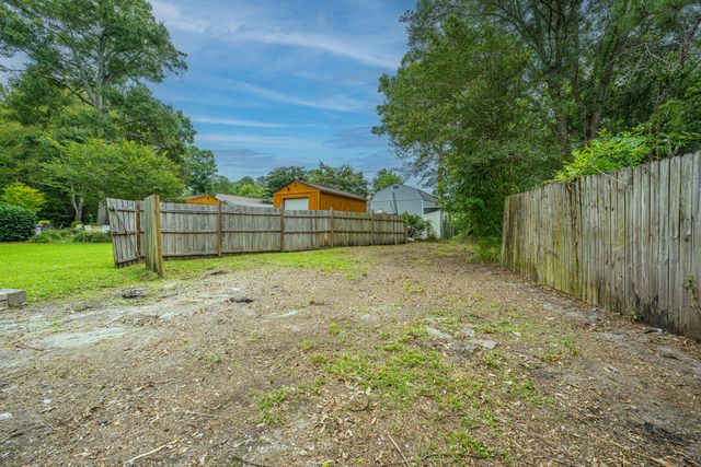 119 Hummingbird Avenue, Ladson, SC 29456