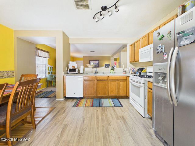 1141 W Calle Vista De Suenos, Sahuarita, AZ 85629