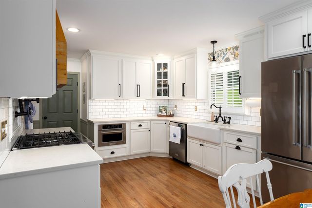 303 BRADFORD CIRCLE, Trussville, AL 35173