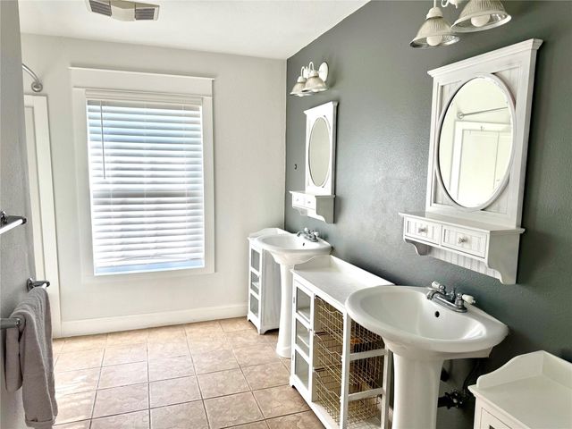 4275 Bethel Boulevard, Houston, TX 77092