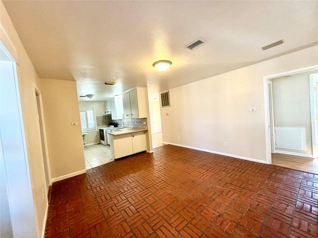 4275 Bethel Boulevard, Houston, TX 77092