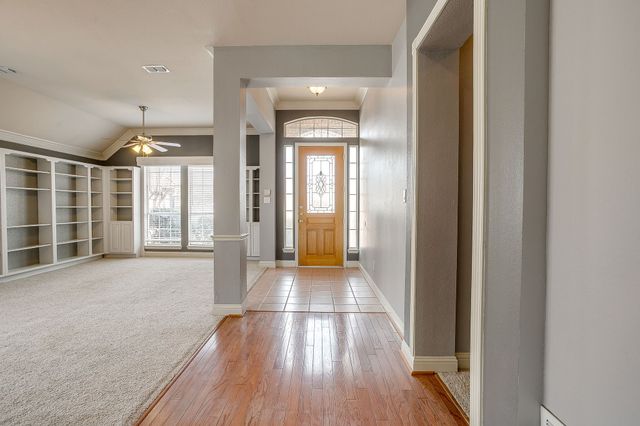 420 Vasey Oak Drive, Keller, TX 76248