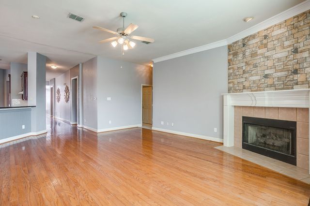 420 Vasey Oak Drive, Keller, TX 76248