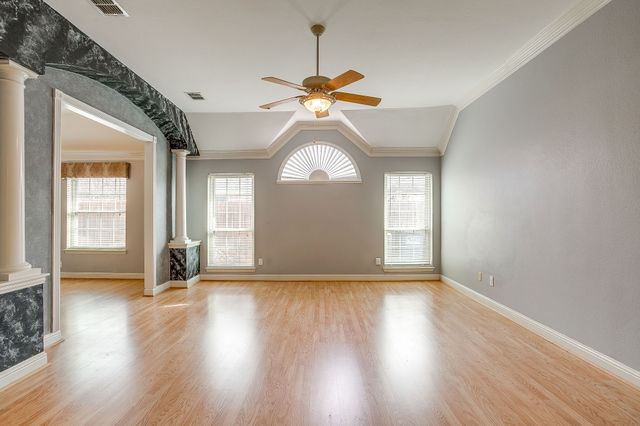 420 Vasey Oak Drive, Keller, TX 76248