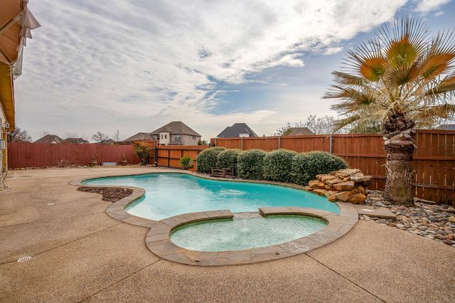 420 Vasey Oak Drive, Keller, TX 76248