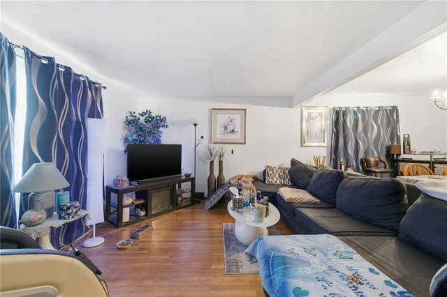 156-158 Sceneridge Avenue, Brentwood, PA 15227