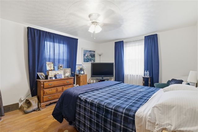 156-158 Sceneridge Avenue, Brentwood, PA 15227