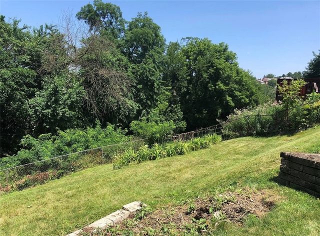156-158 Sceneridge Avenue, Brentwood, PA 15227
