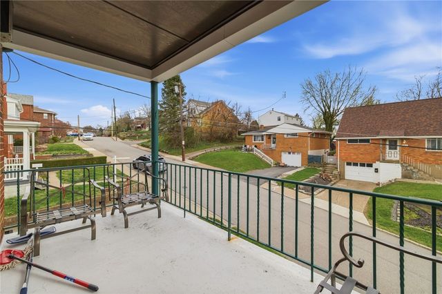 156-158 Sceneridge Avenue, Brentwood, PA 15227