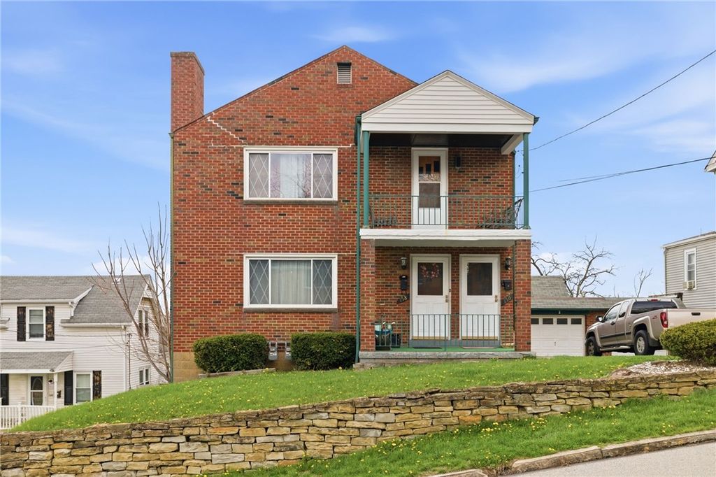 156-158 Sceneridge Avenue, Brentwood, PA 15227