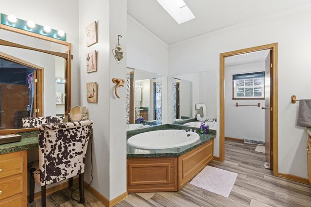 4827 E 994 N, Demotte, IN 46310