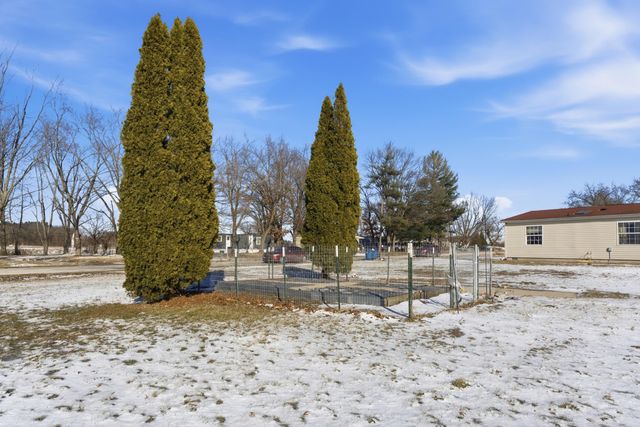 4827 E 994 N, Demotte, IN 46310