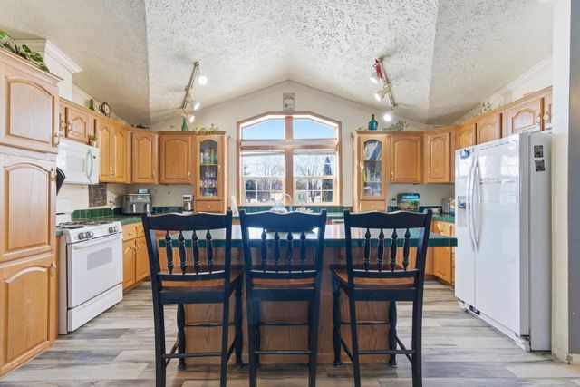 4827 E 994 N, Demotte, IN 46310